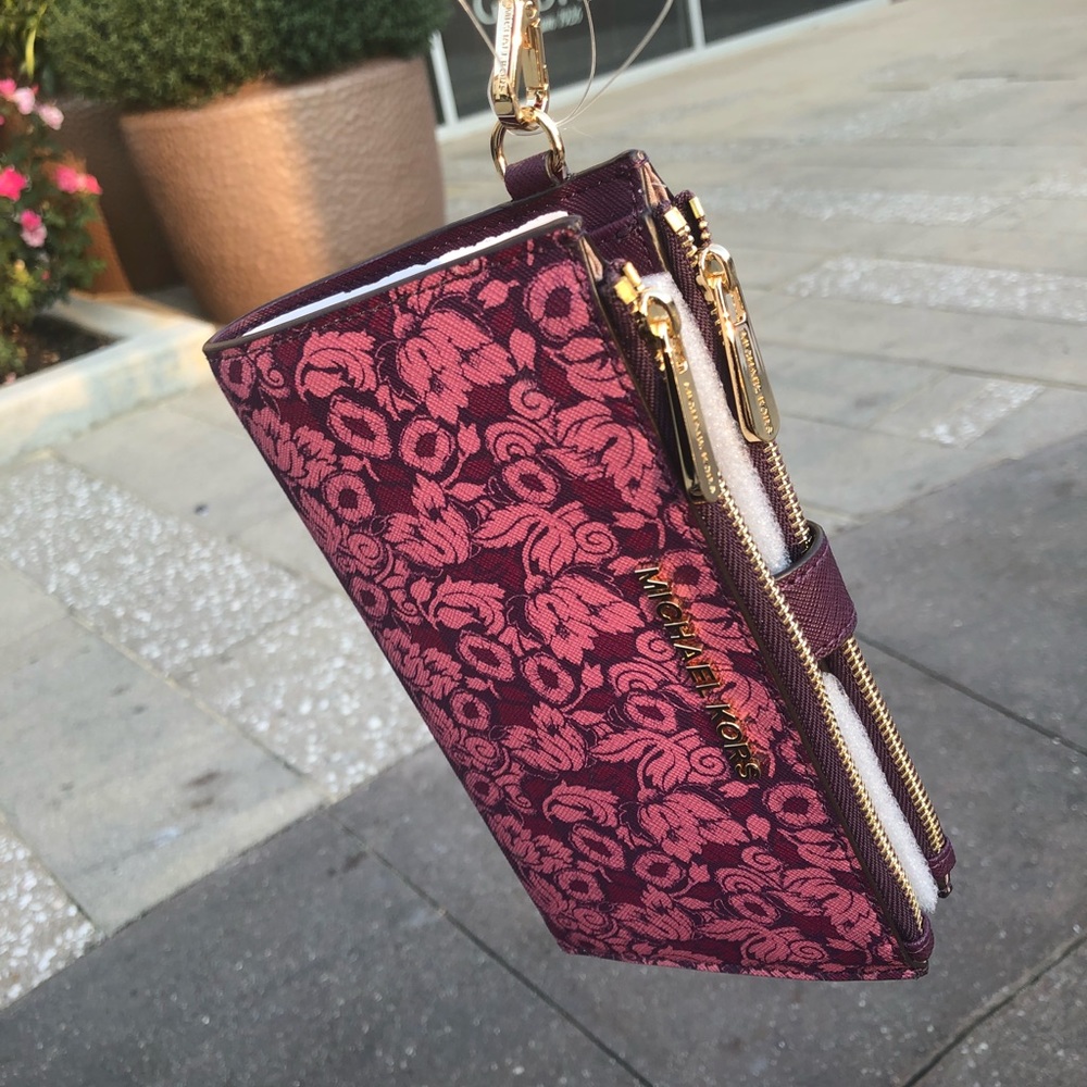Michael Kors double zip Smartphone wristlet wallet - Picture 3 of 8